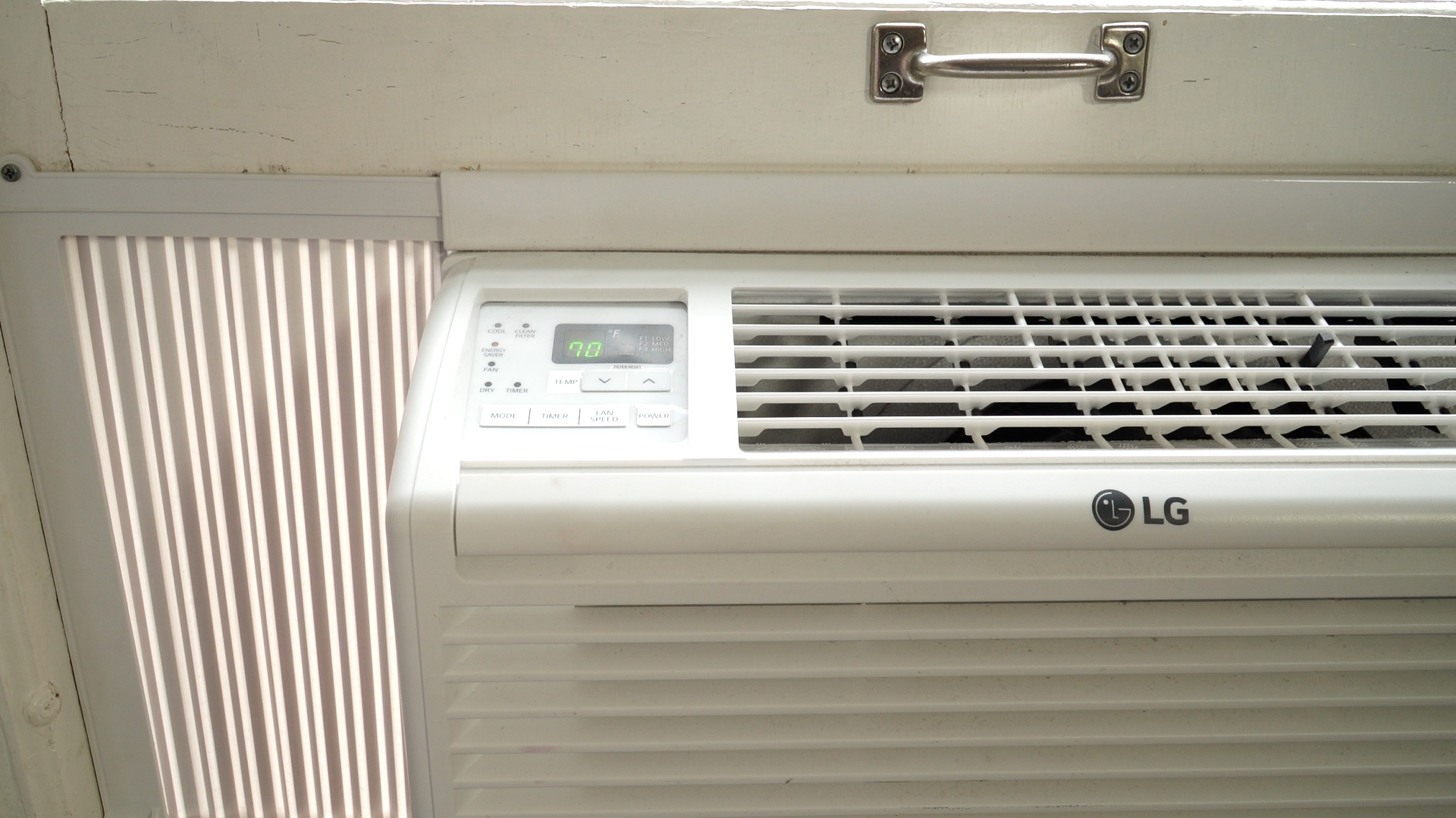 How to deals install ac unit